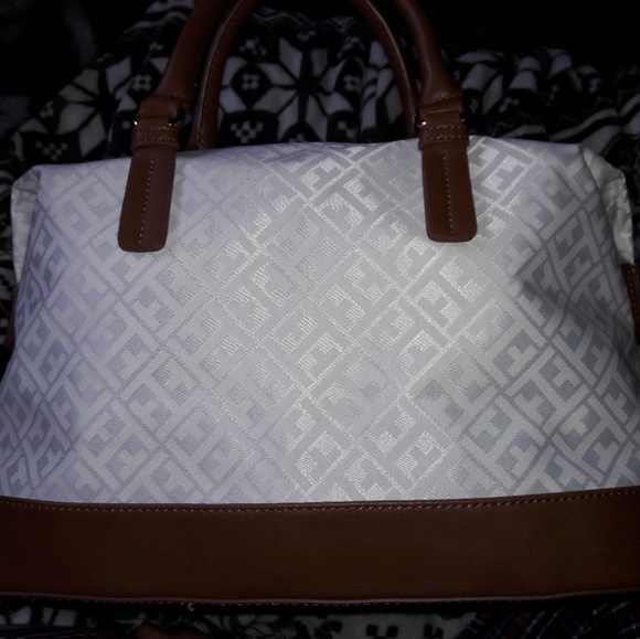 white authentic Tommy Hilfiger Bowler purse - Picture 2 of 6